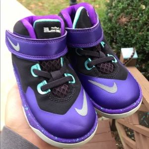 Lebron size 8 toddler